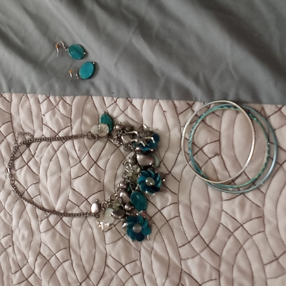 Jewelry - Jewelry